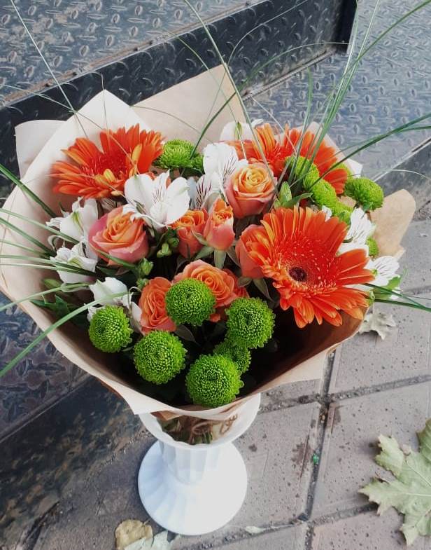 Букет цветов из: Герберы, Хризантемы, Альстромерии и Розы в Марёво
