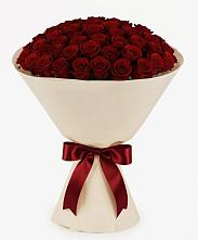 Букет 101 Бордовая роза Блэк Бакарра в Марёво