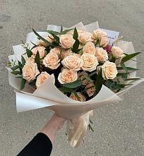 Букет Кремовые розы Латте в Марёво