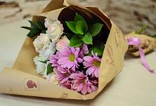 Букет цветов из:  Розы и Хризантемы #REPLACE_PRED# Марёво