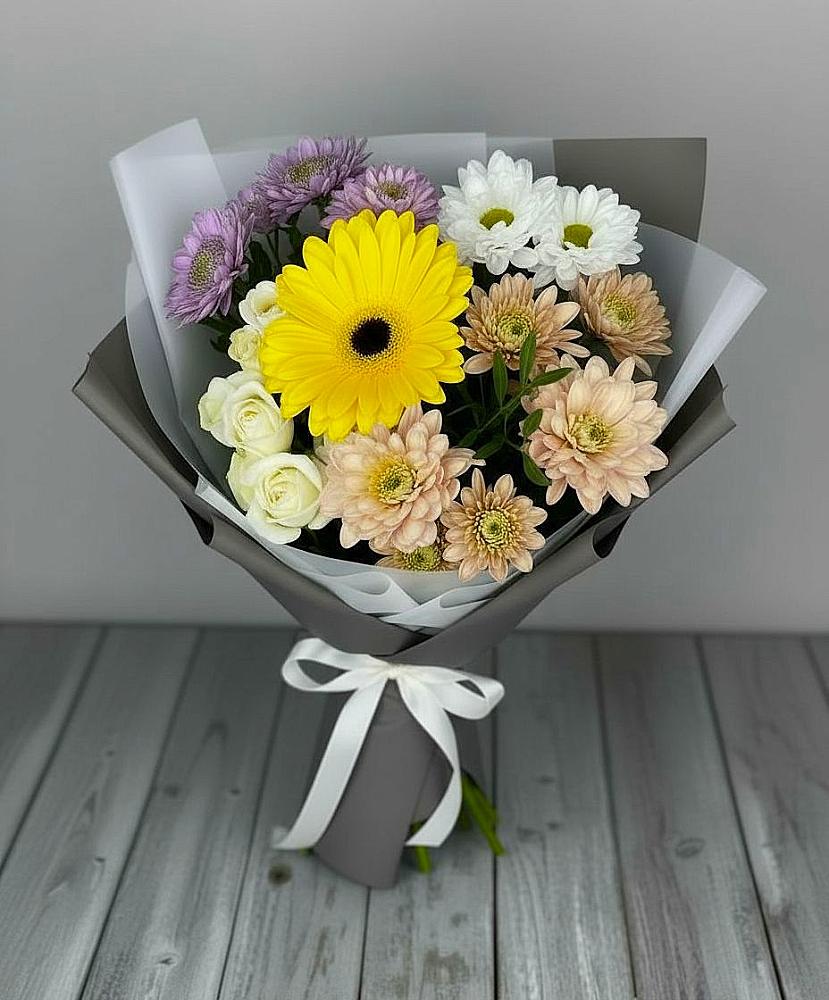 Букет цветов из: Розы, Герберы и Хризантемы в Марёво