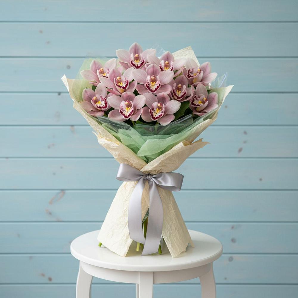 Букет цветов из: Орхидеи и Розы в Марёво