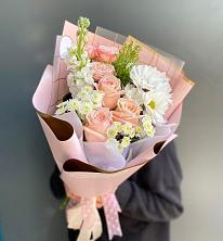 Букет цветов из:  Хризантемы и Розы в Марёво