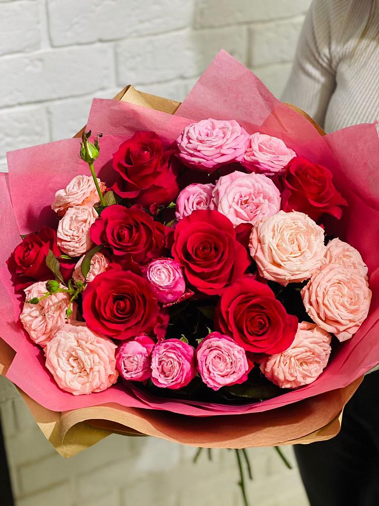 Букет цветов из: Розы в Марёво