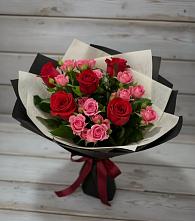 Букет цветов из:  Розы в Марёво