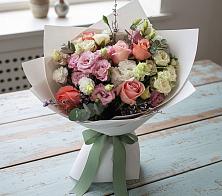 Букет цветов из:  Розы, Лизиантусы и Гвоздики #REPLACE_PRED# Марёво